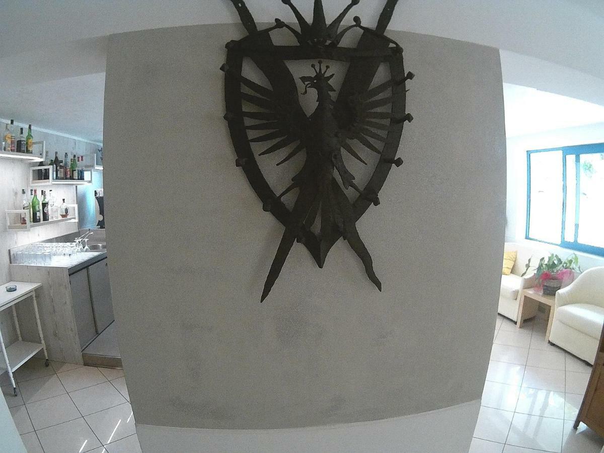 Hotel Azzurro Католика Екстериор снимка